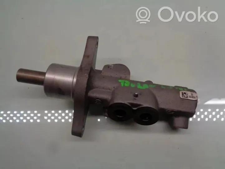 Volkswagen Touran II Master brake cylinder 