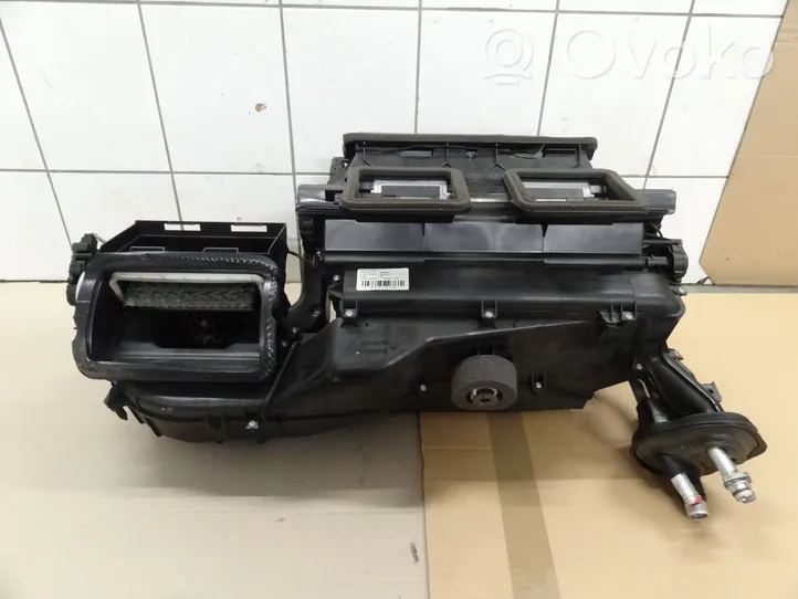 BMW 1 E81 E87 Salono oro mazgo komplektas 983360Z