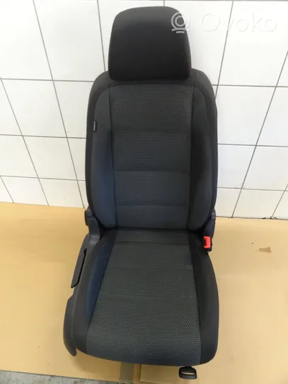 Volkswagen Golf VI Front passenger seat 