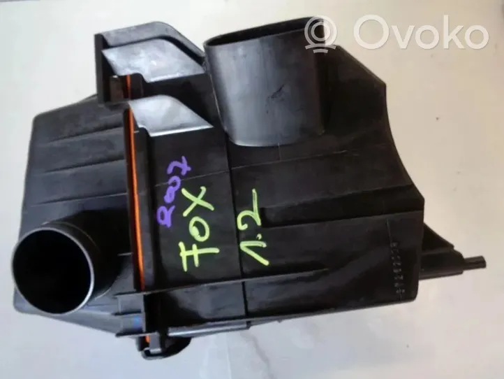 Volkswagen Fox Coperchio scatola del filtro dell’aria 