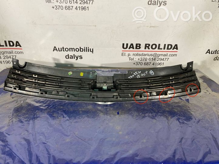 Volkswagen Touareg II Griglia superiore del radiatore paraurti anteriore 7P6853653C