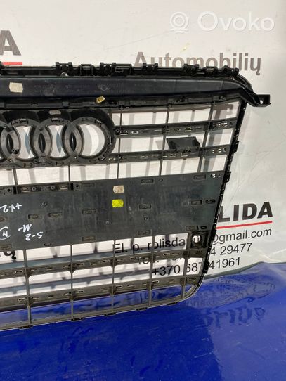 Audi A8 S8 D4 4H Etupuskurin ylempi jäähdytinsäleikkö 4H0853651E