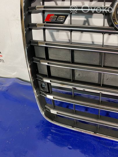 Audi A8 S8 D4 4H Grille calandre supérieure de pare-chocs avant 4H0853651E