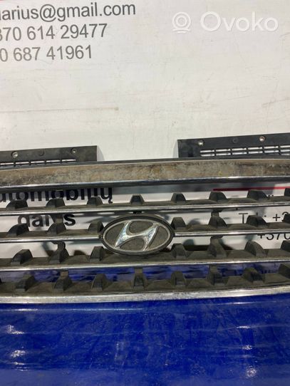 Hyundai Trajet Etupuskurin ylempi jäähdytinsäleikkö 863523A000