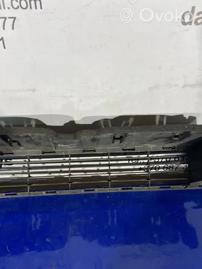 Toyota Prius+ (ZVW40) Grille inférieure de pare-chocs avant 5311247050