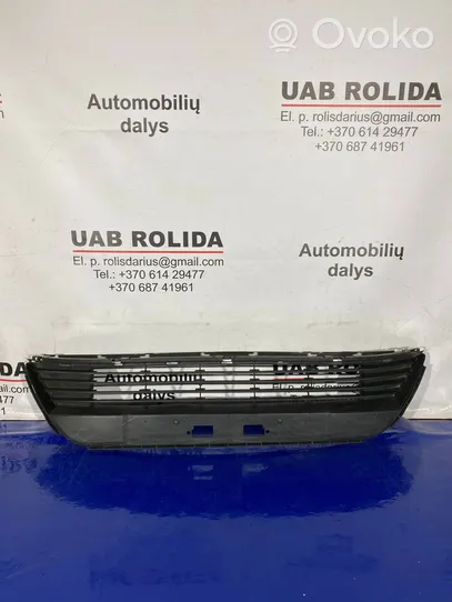 Toyota Avensis T270 Etupuskurin alempi jäähdytinsäleikkö 5311205090