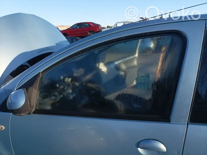 Toyota Aygo AB10 Etuoven ikkunalasi, neliovinen malli 681120H010