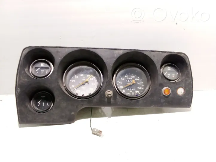 Lada Niva Speedometer (instrument cluster) 21215325124