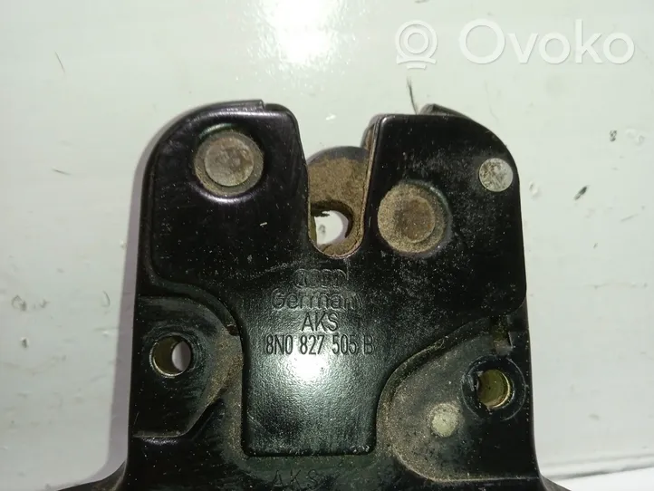 Audi TT Mk1 Blocco chiusura del portellone 8N0827505B