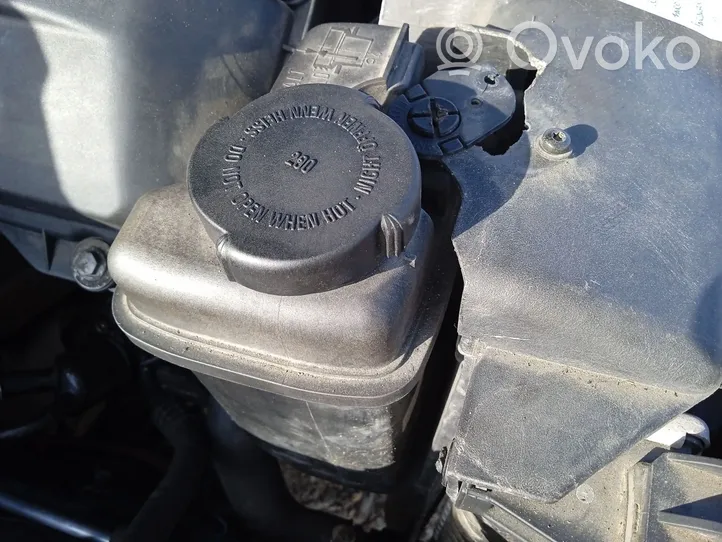 BMW 5 E39 Vaso di espansione carburante 17111436381