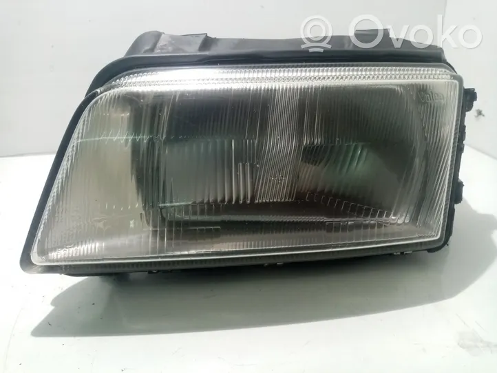 Audi A4 Allroad Phare frontale 8D0941029B