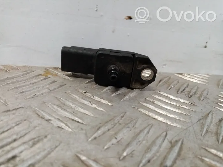 Ford Focus Oil pressure sensor 9639027480