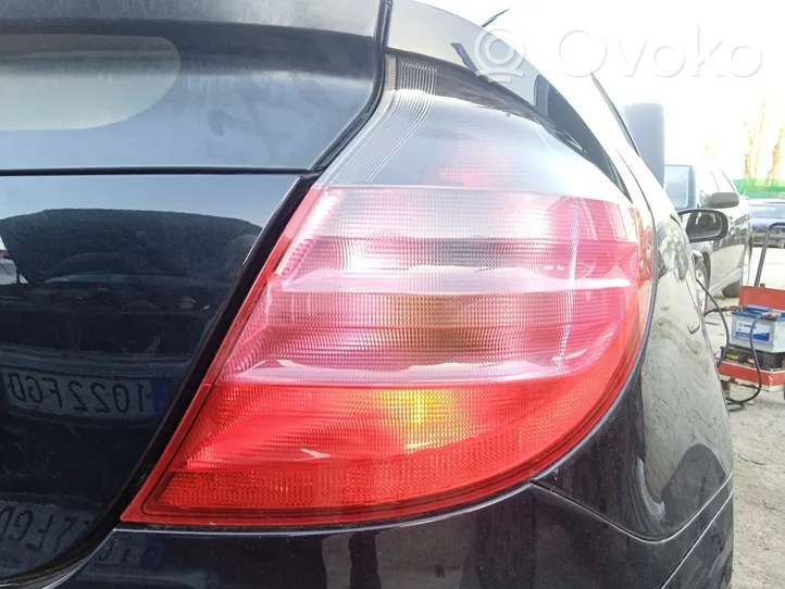Mercedes-Benz CLK AMG A208 C208 Lampa tylna A2038200664