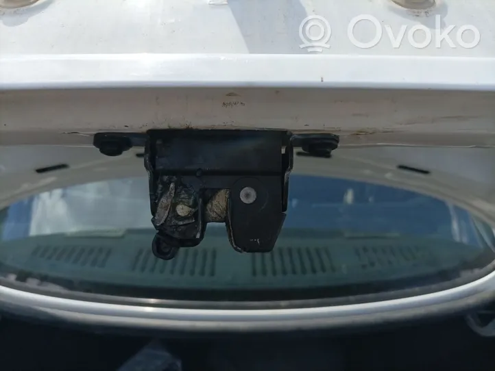 Ford Orion Zamek klapy tylnej bagażnika 