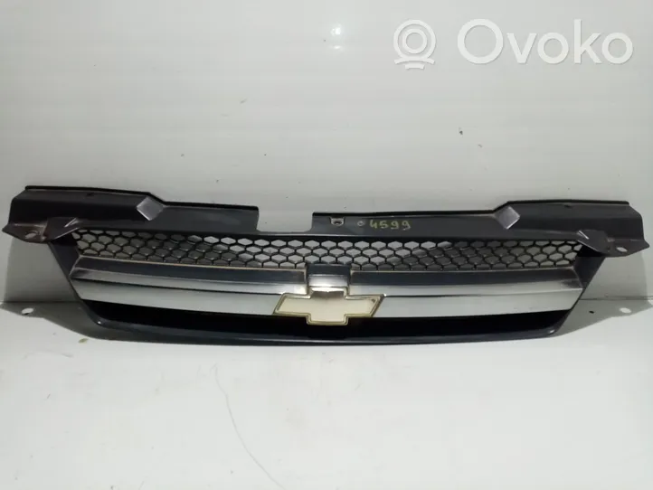 Chevrolet Aveo Grille de calandre avant 96618859