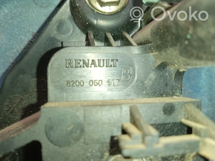 Renault Clio I замок задево бортовой 8200060917