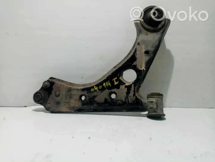 Opel Corsa A Braccio di controllo sospensione anteriore 5352039