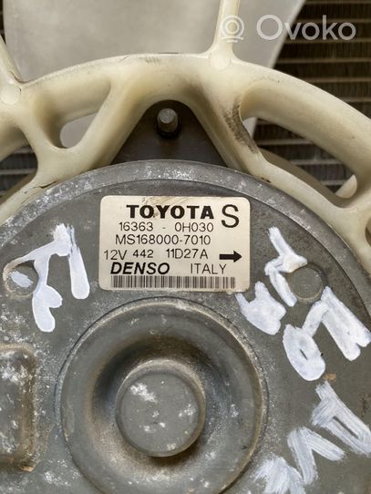 Toyota Avensis T220 Jäähdyttimen jäähdytinpuhallin 163630H030