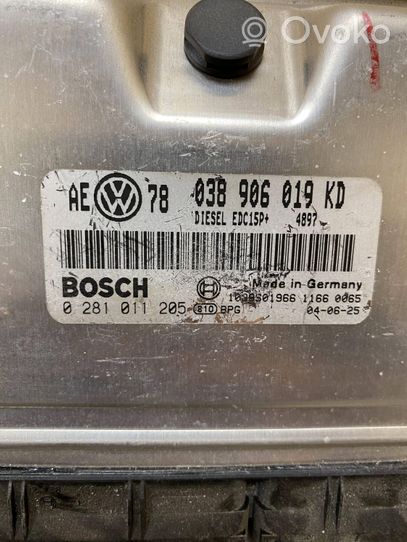 Volkswagen PASSAT B5 Motorsteuergerät/-modul 038906019KD