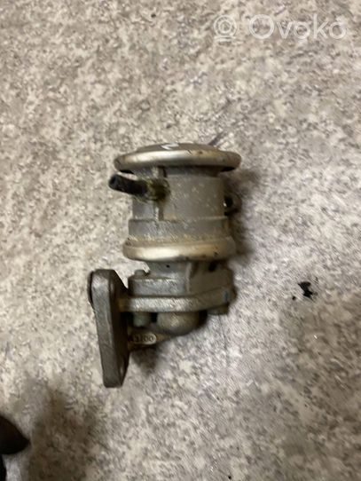 Audi A8 S8 D2 4D EGR valve 078131165