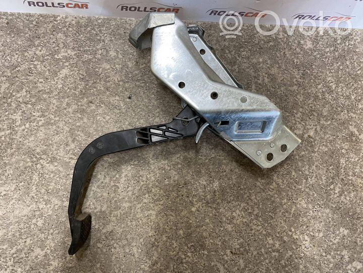 Opel Zafira A Clutch pedal 90581106