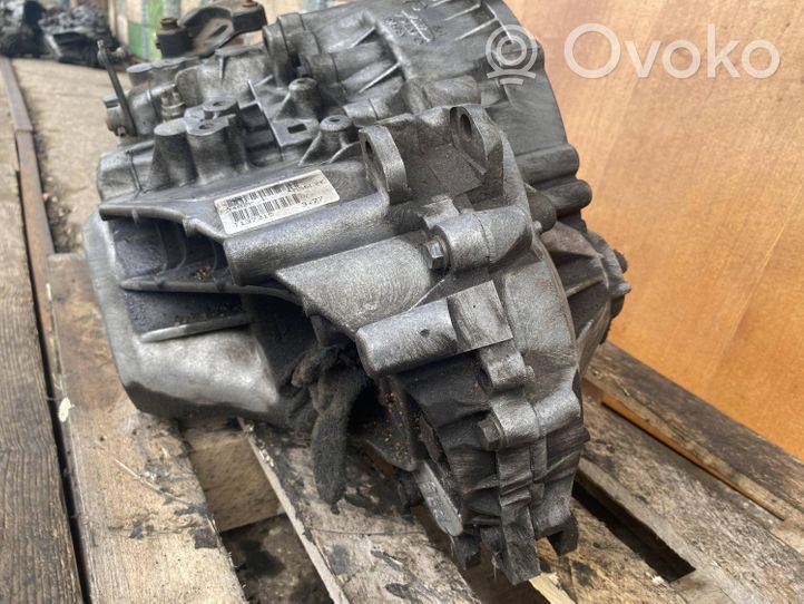 Volvo S80 Manual 5 speed gearbox 1023822