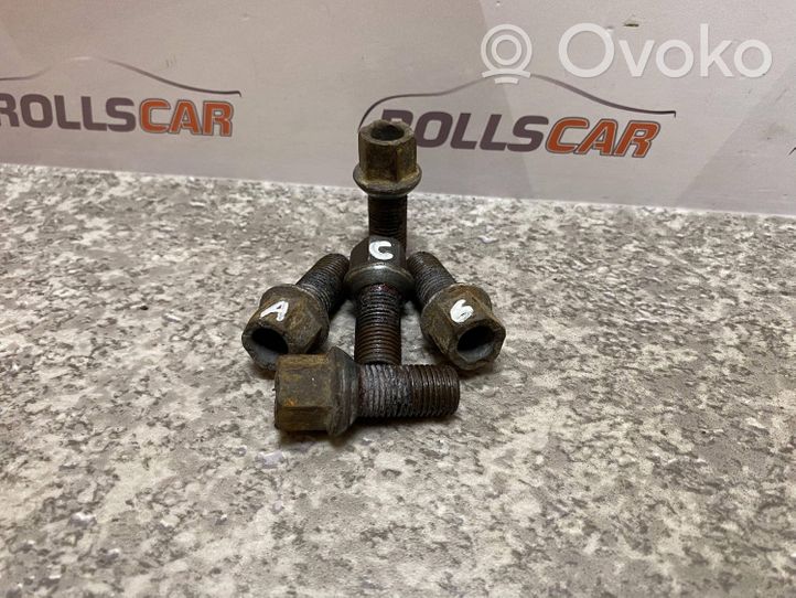 Audi A6 S6 C6 4F Nuts/bolts 