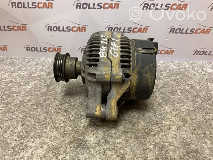 Audi 80 90 S2 B4 Generaattori/laturi 0120485047