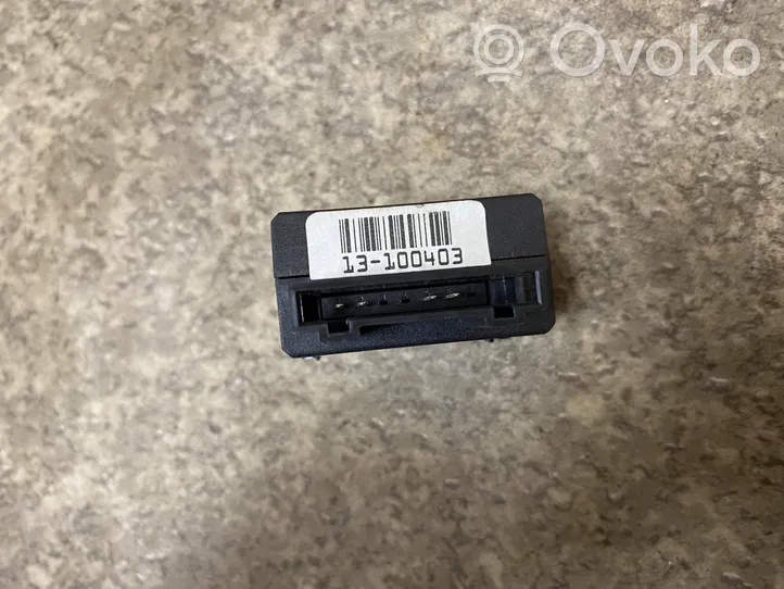 Audi A6 S6 C5 4B Interruttore di regolazione livello altezza dei fari 4B0919093A