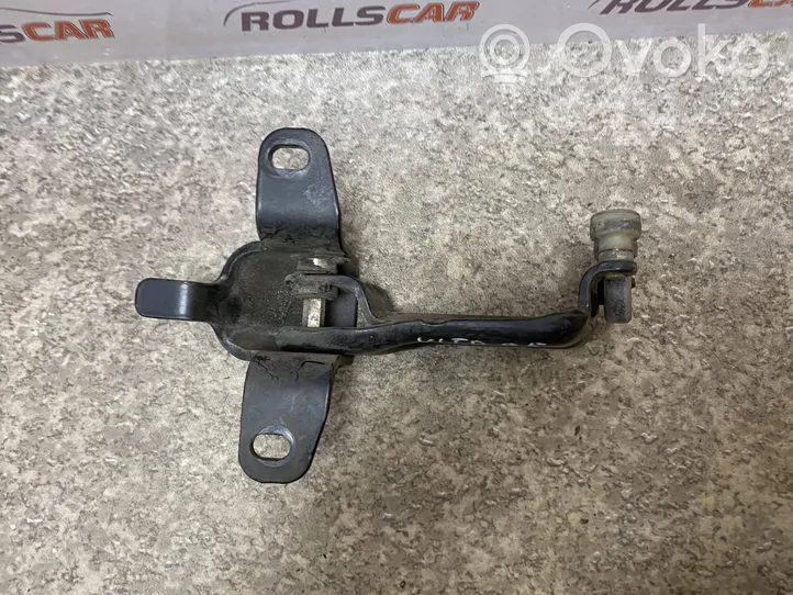 Mercedes-Benz Vito Viano W639 Guida a rullo centrale per portellone scorrevole A6397601147