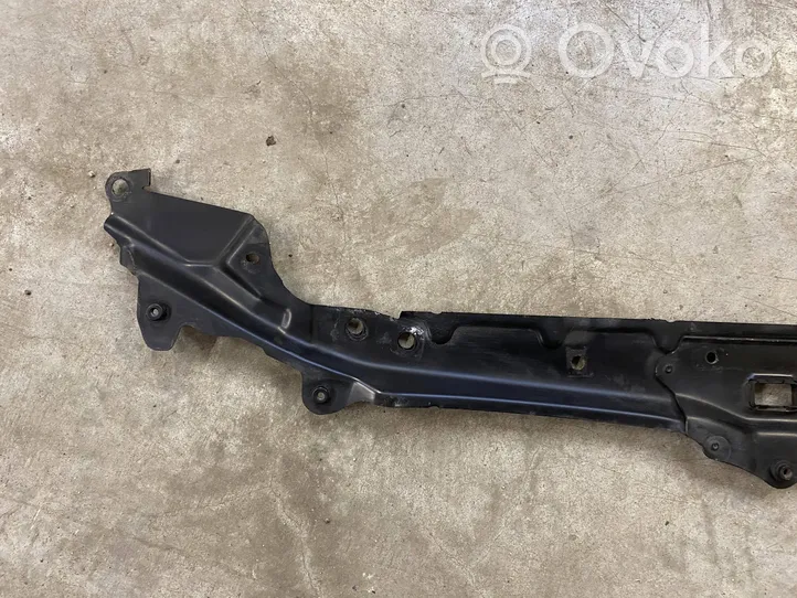 BMW 5 E60 E61 Radiatoru paneļa augšējā daļa (televizors) 51647163462