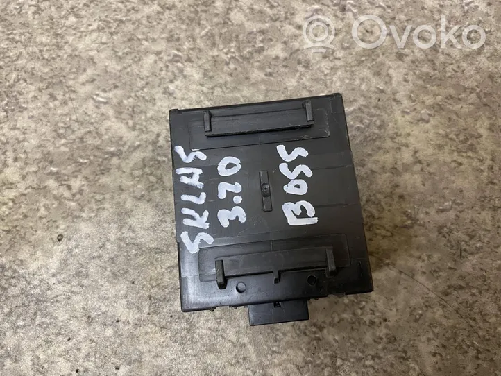 Mercedes-Benz S W220 Boîtier module alarme A2038202726