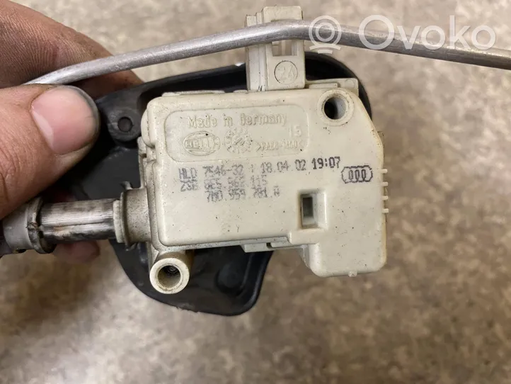 Audi A4 S4 B6 8E 8H Motorino del tappo del serbatoio del carburante 8E5962115