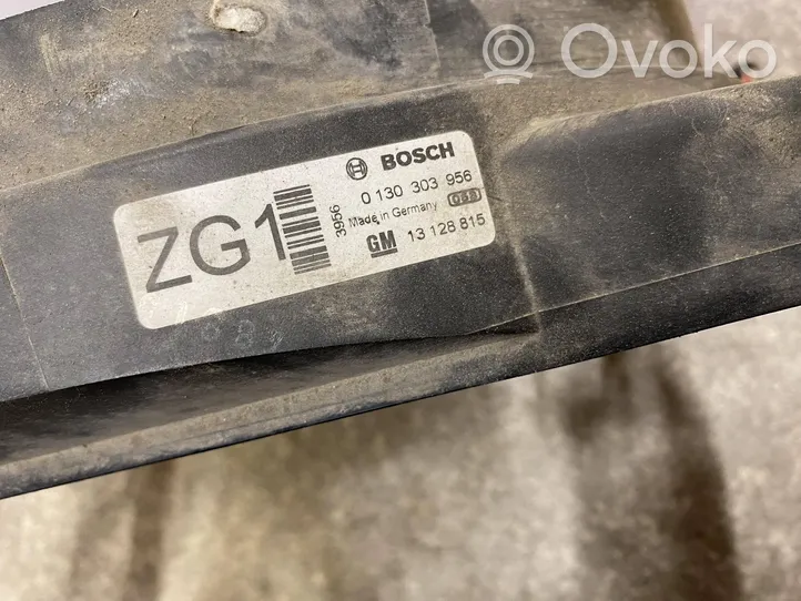 Opel Astra H Elektryczny wentylator chłodnicy 0130303300