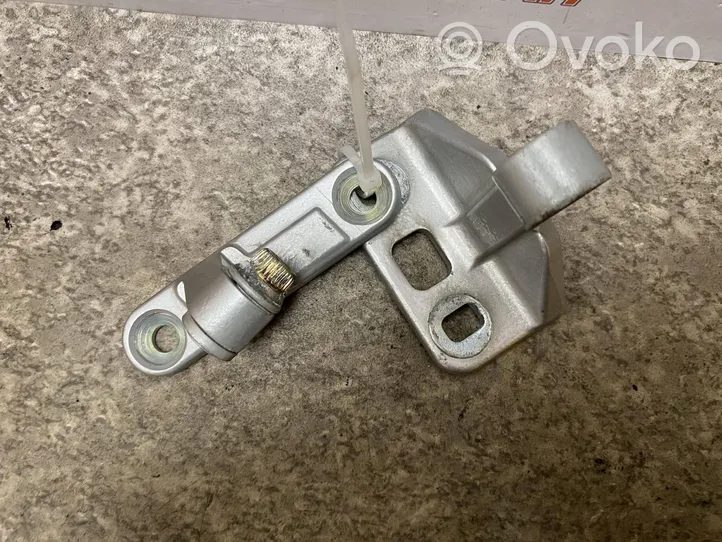 Mercedes-Benz E W211 Rear door upper hinge 