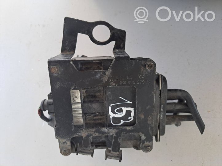 Audi A3 S3 8P Pompe à vide verrouillage central 1K0906279B