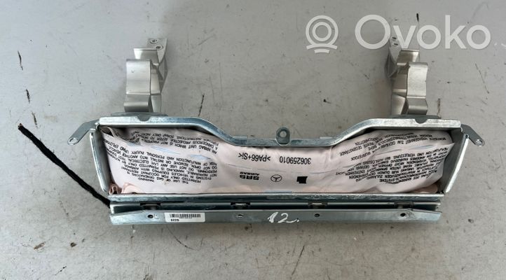 Mercedes-Benz C AMG W204 Poduszka powietrzna Airbag chroniąca kolana 306259010