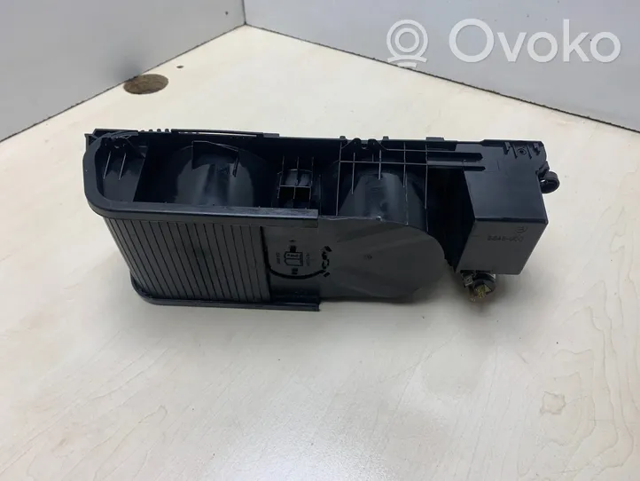 Land Rover Range Rover Sport L320 Cup holder front 5848002