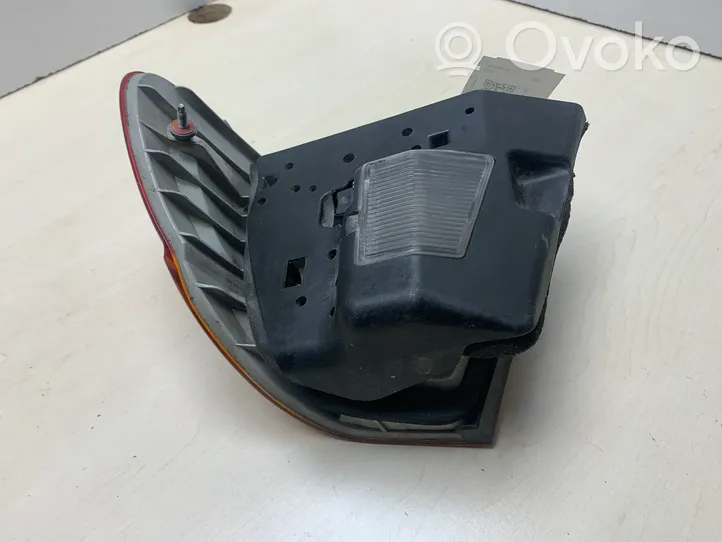 BMW 3 E46 Luci posteriori 230021L