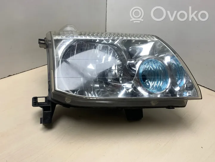 Nissan X-Trail T30 Lampa przednia 