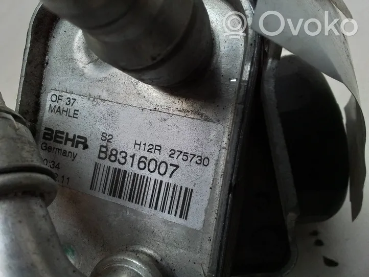 BMW X1 E84 Variklio tepalo radiatorius B8316007