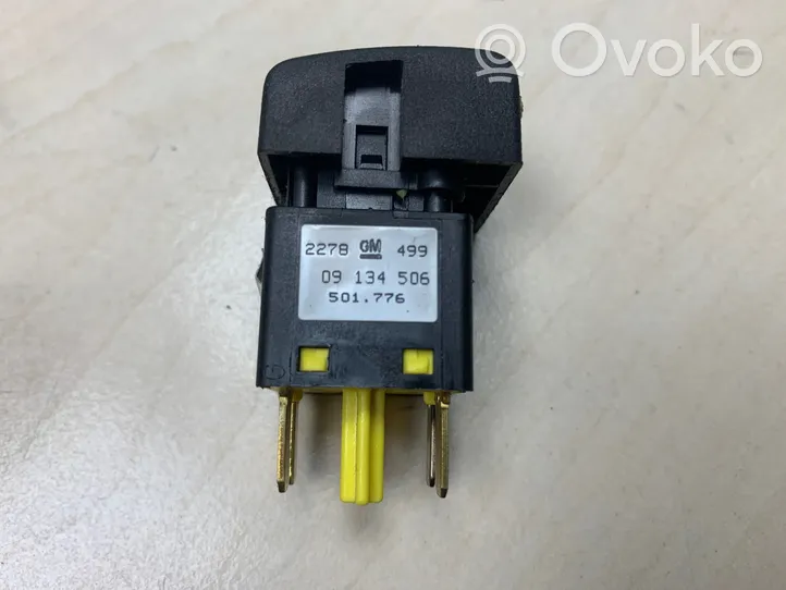 Opel Vectra B Interruptor de la calefacción de la luna/parabrisas 09134406