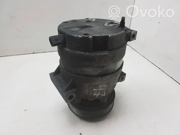 Renault Laguna I Compressore aria condizionata (A/C) (pompa) 8200021822