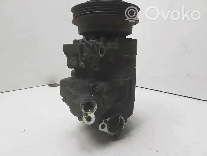 Volkswagen PASSAT B5.5 Air conditioning (A/C) compressor (pump) 8D0260805Q