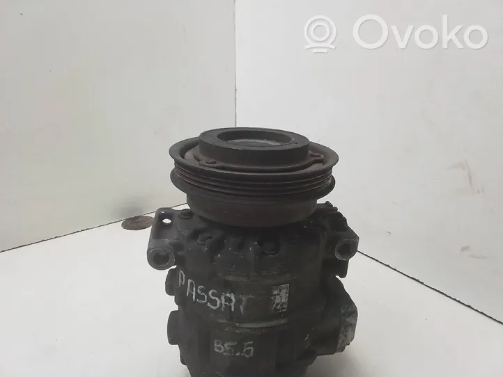 Volkswagen PASSAT B5.5 Air conditioning (A/C) compressor (pump) 8D0260805Q