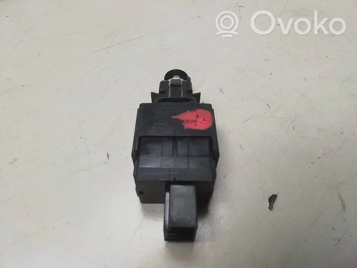 Volvo S80 Brake pedal sensor switch 8622054