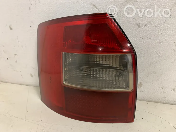 Audi A4 S4 B6 8E 8H Lampa tylna 283701