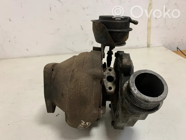 Volvo S60 Turboahdin 8653146