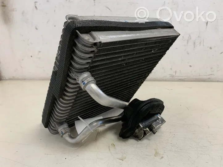 Volkswagen Touran I Air conditioning (A/C) radiator (interior) 1K0820679