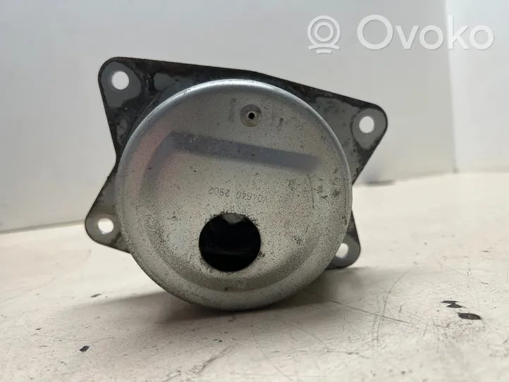 Opel Vectra C Engine mount bracket v04643
